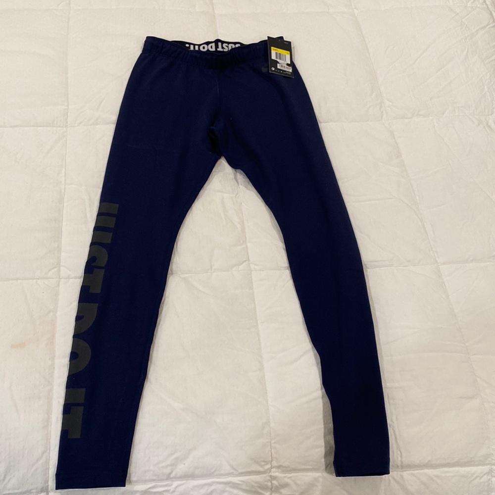 Womens Nike exercise/training/running pants